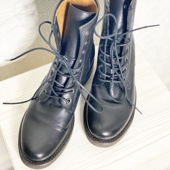 SOLD - FRYE Veronica Lace Up Combat Boots 9 Black - Picture 6 of 9
